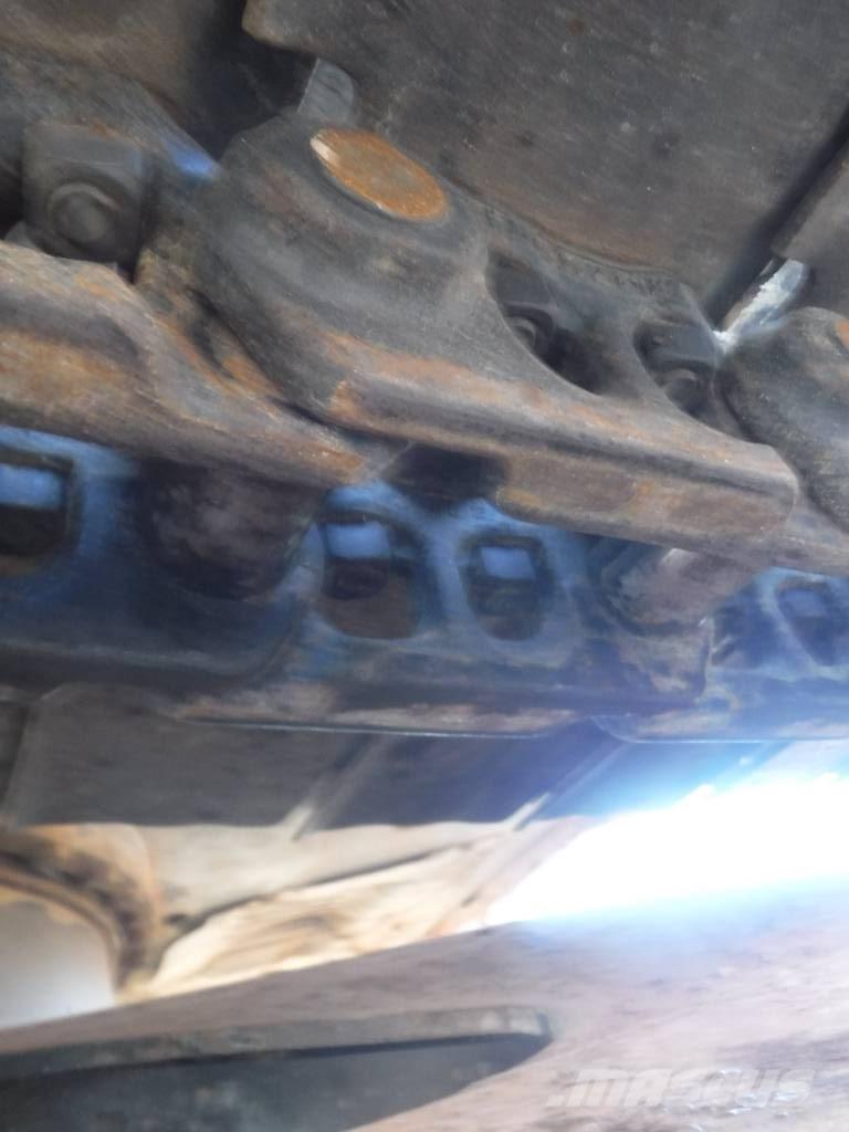 Hitachi ZX 135 US-6 Гусеничні екскаватори