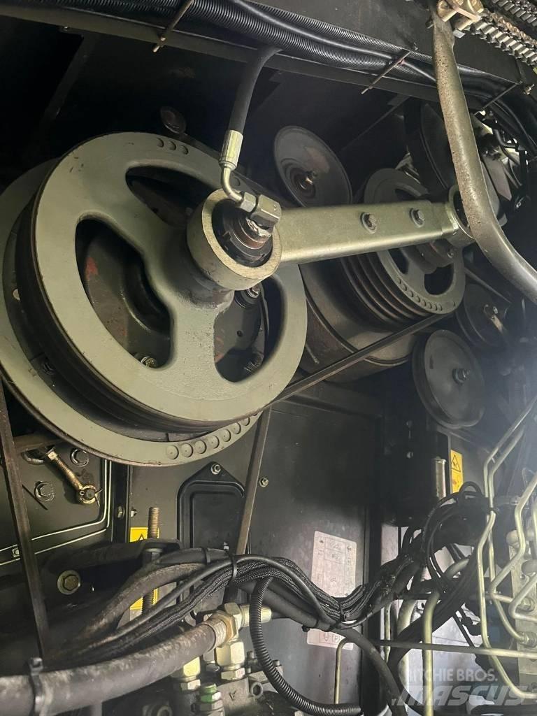 CLAAS Lexion 770 Зернозбиральні комбайни