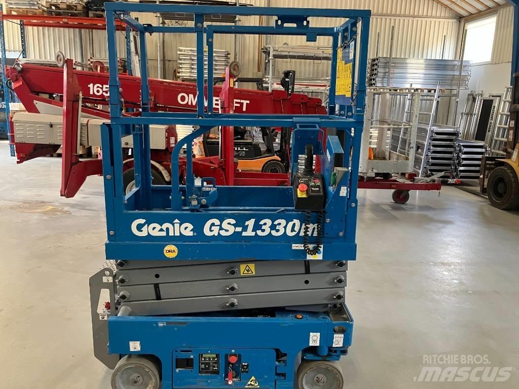 Genie GS 1330 Підйомники-ножиці