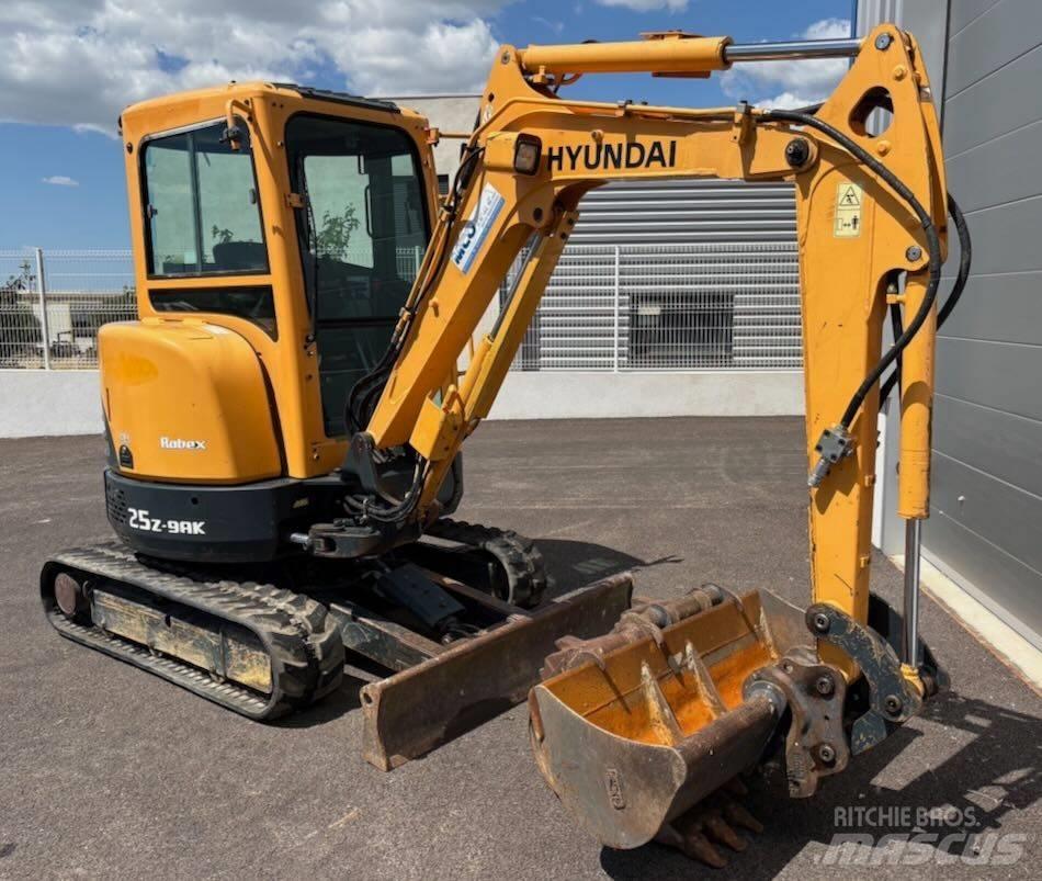 Hyundai R25Z-9 AK Міні-екскаватори < 7т