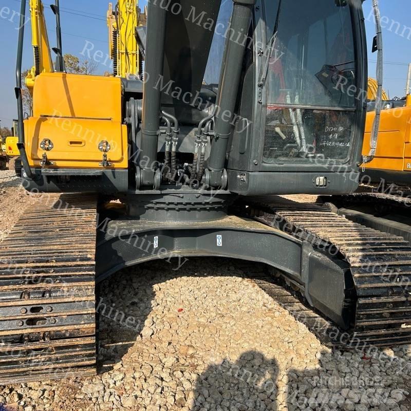 Hyundai 215VS Гусеничні екскаватори