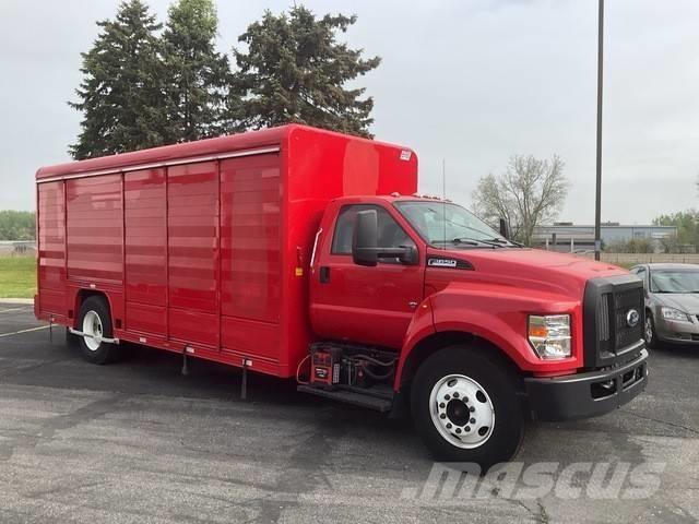 Ford F 650 Вантажівки для доставки напоїв