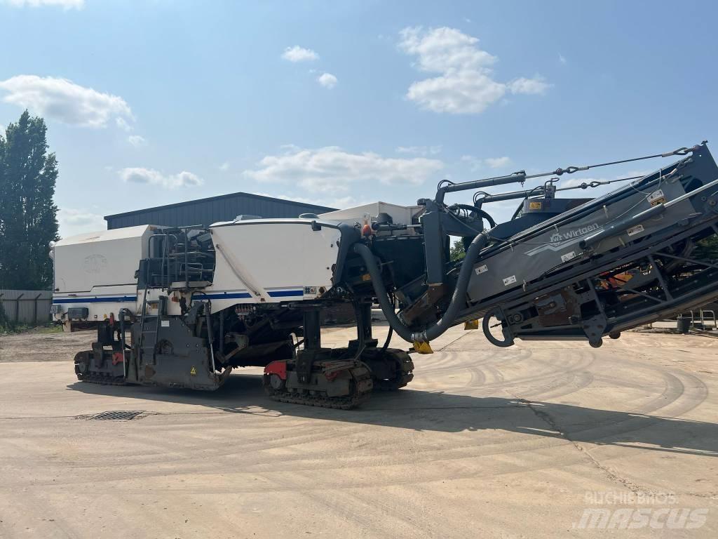Wirtgen W 220 Холодні дорожні фрези