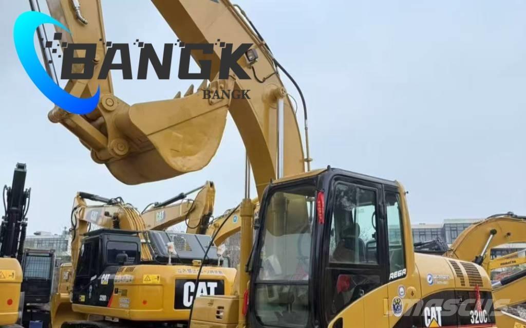 CAT 320 C L Гусеничні екскаватори