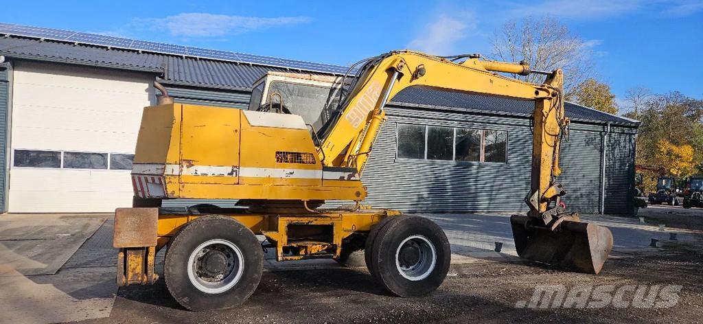 Liebherr A902 Колісні екскаватори