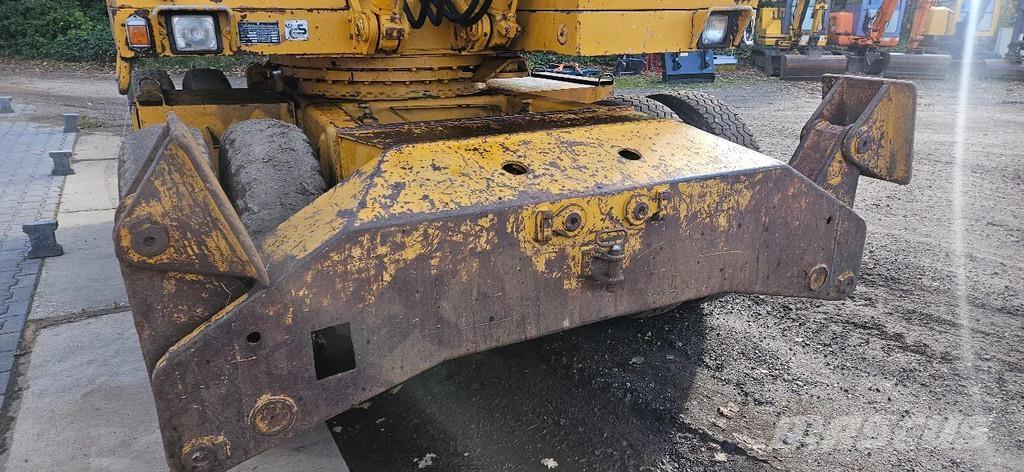 Liebherr A902 Колісні екскаватори