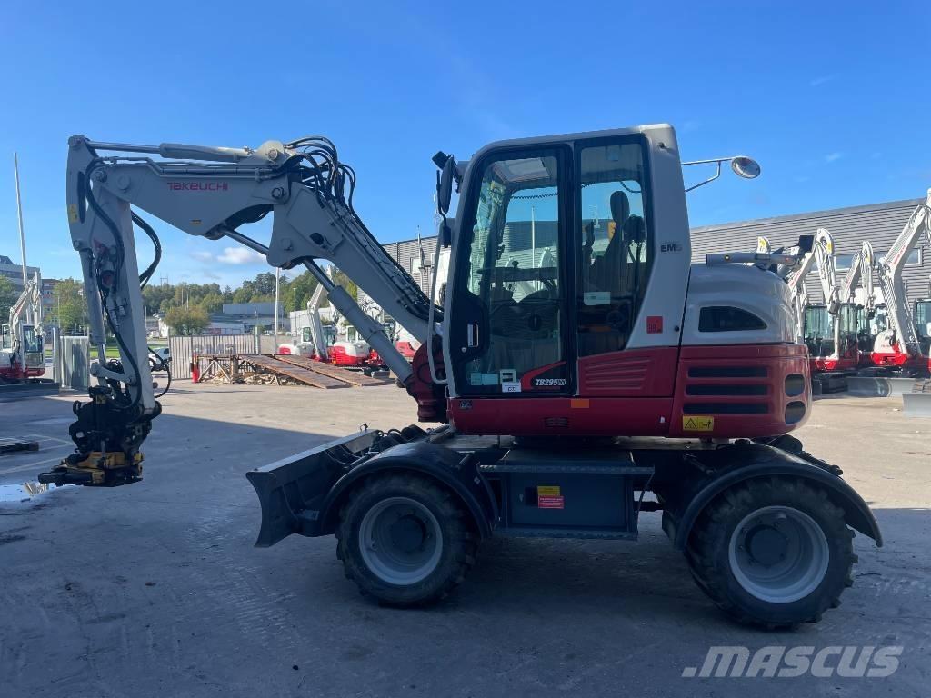 Takeuchi TB 295W Колісні екскаватори