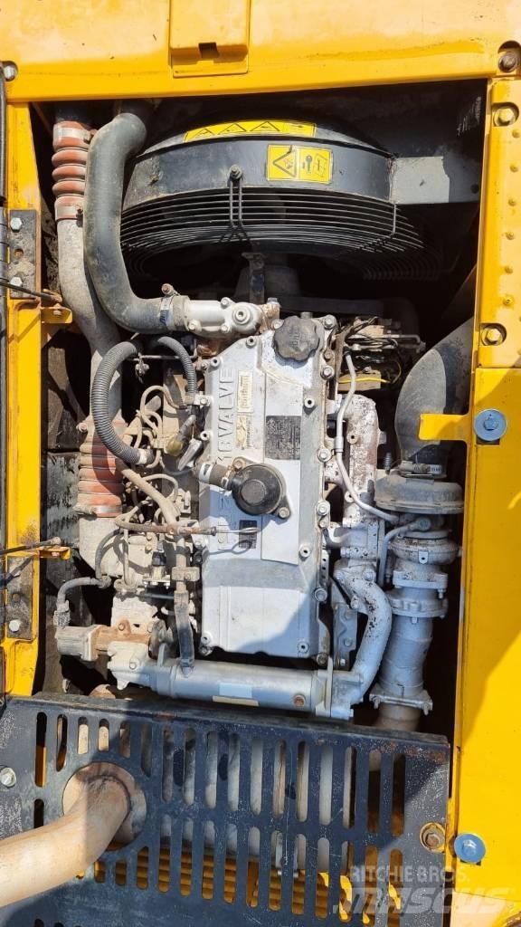 JCB JS220 EXTRA Long Гусеничні екскаватори
