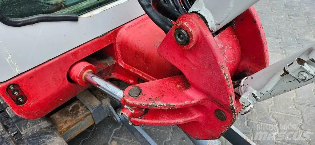 Takeuchi TB016 Міні-екскаватори < 7т