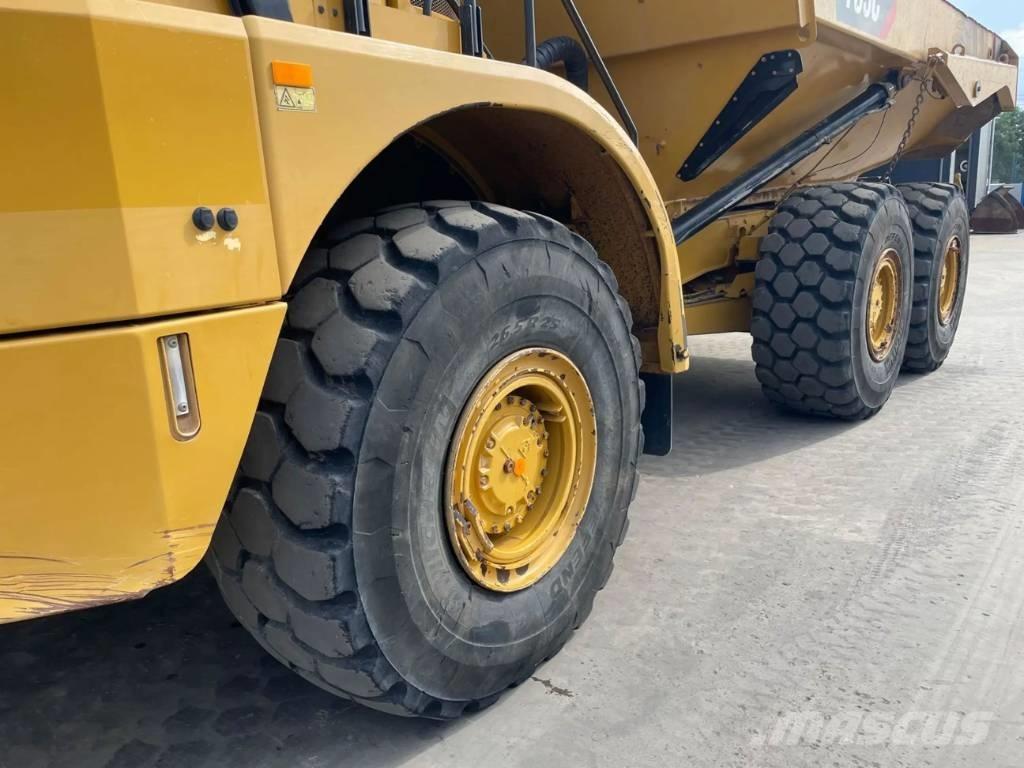 CAT 735C Зчленовані самоскиди