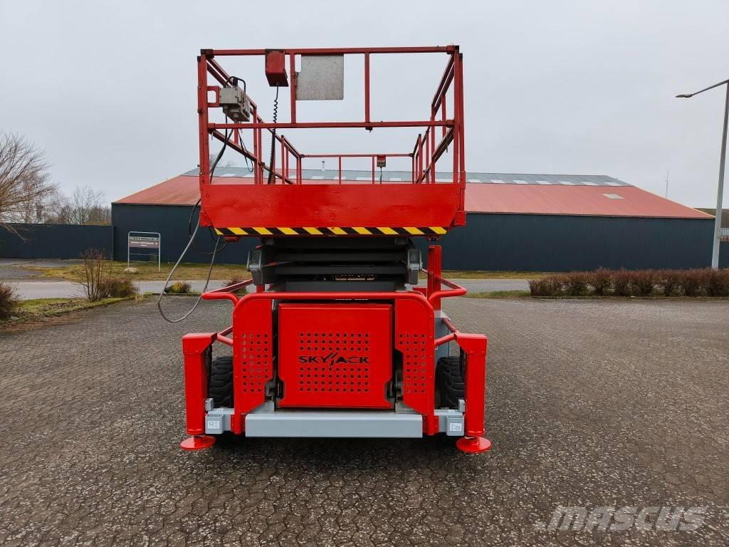 SkyJack SJ 9250 RT Підйомники-ножиці