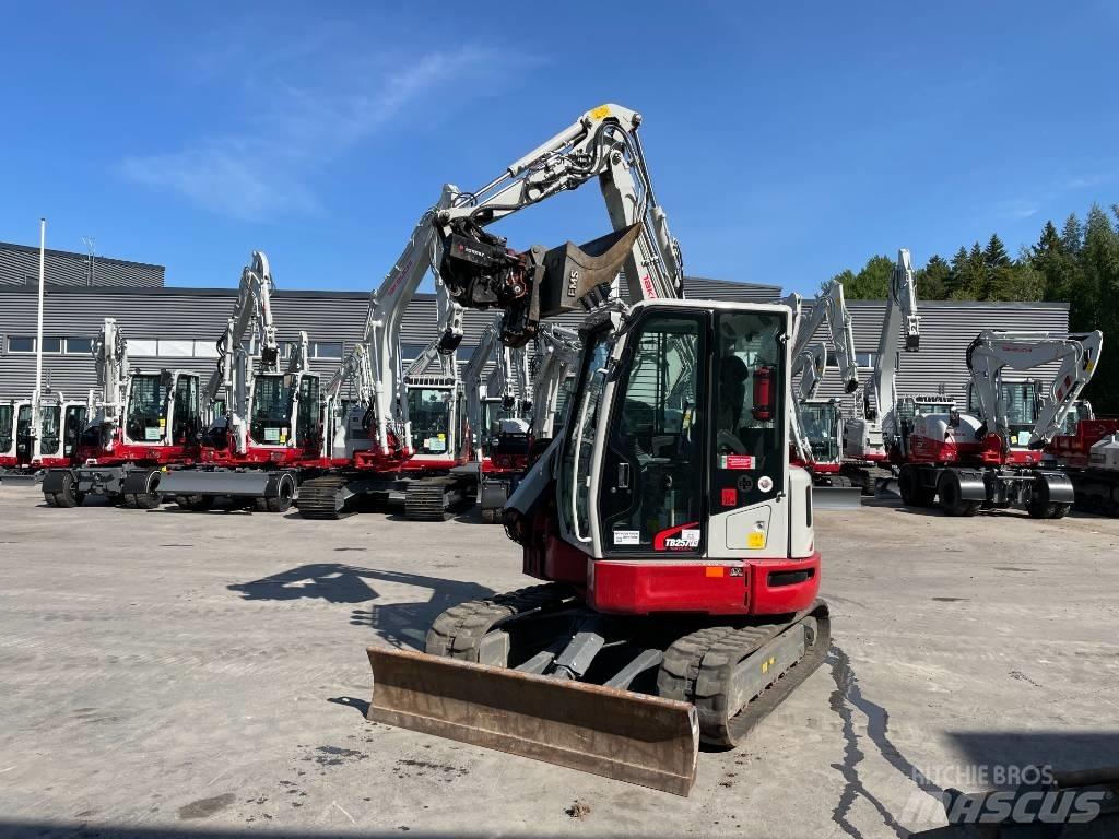 Takeuchi TB 257 FR Міні-екскаватори < 7т