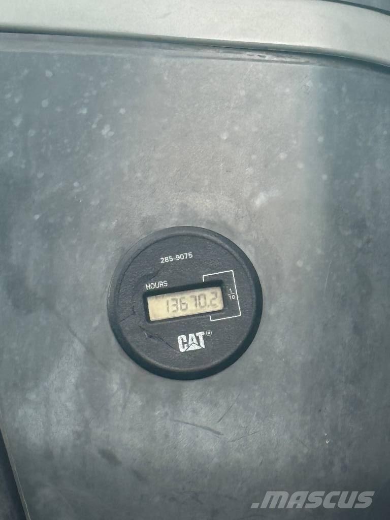 CAT M 325 D MH Колісні екскаватори