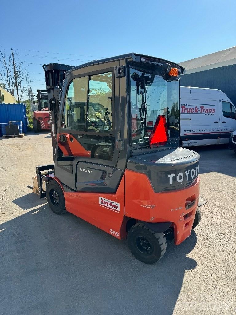 Toyota 9FBM30T Електронавантажувачі