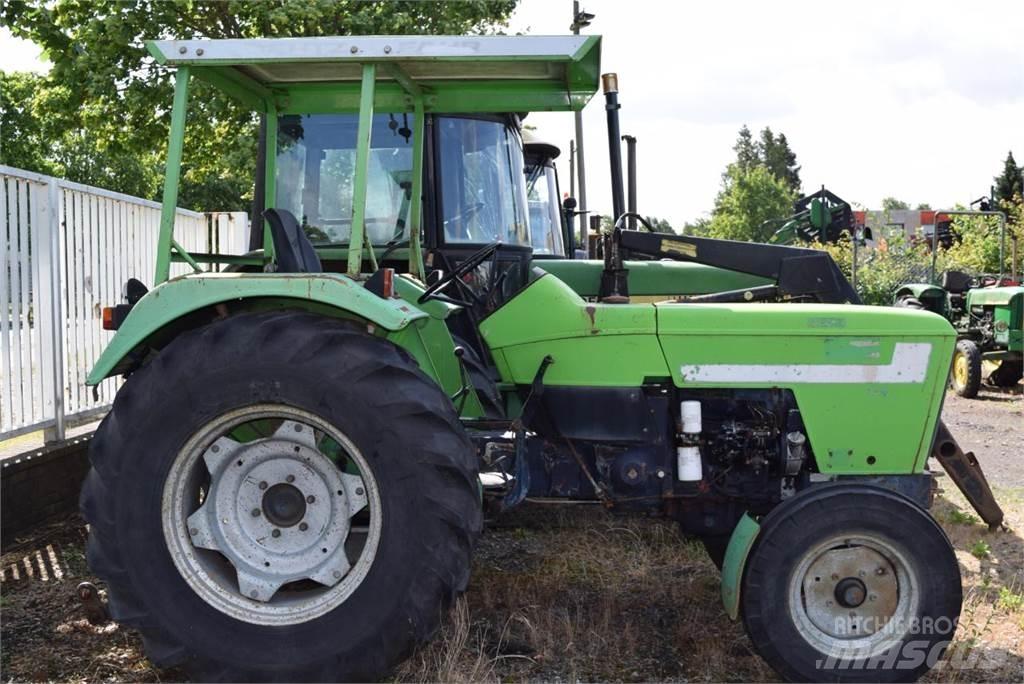 Deutz-Fahr D4507 Трактори