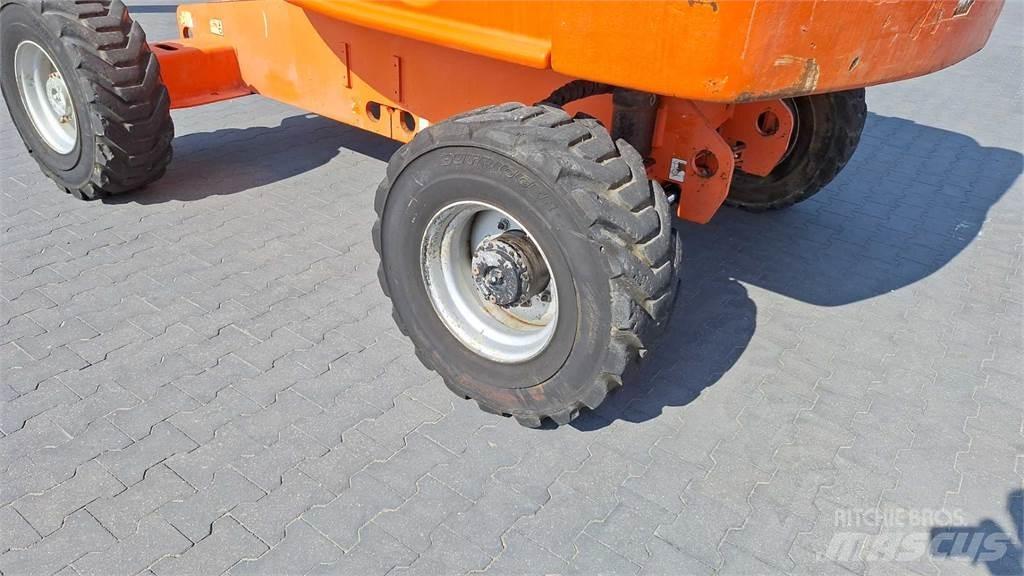 JLG 460SJ Телескопічні підйомники