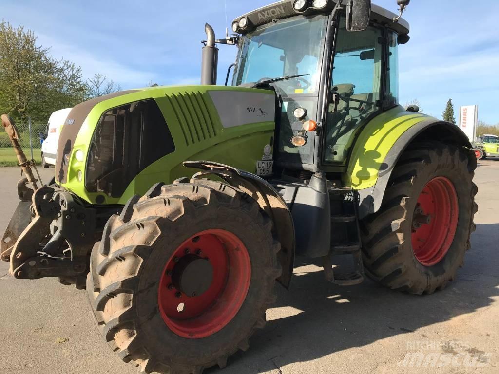 CLAAS AXION 810 Трактори