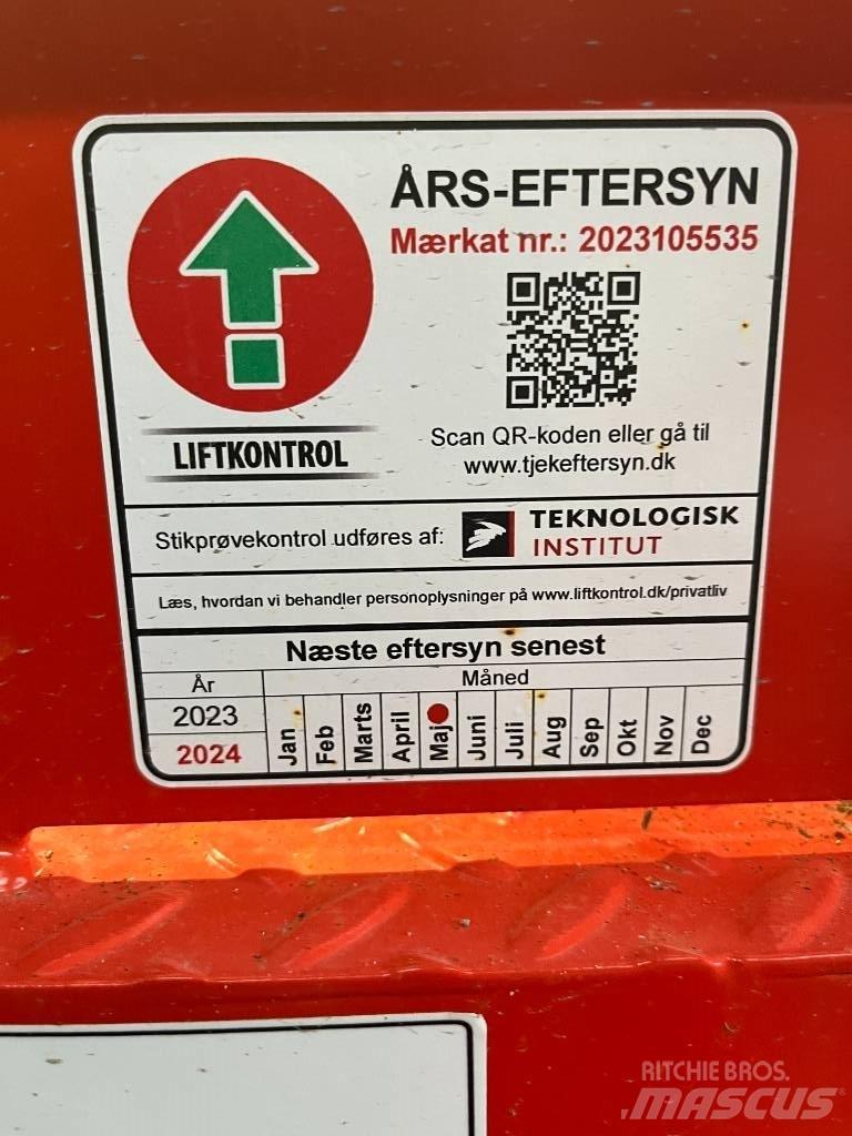SkyJack SJ 6832 RTE Підйомники-ножиці