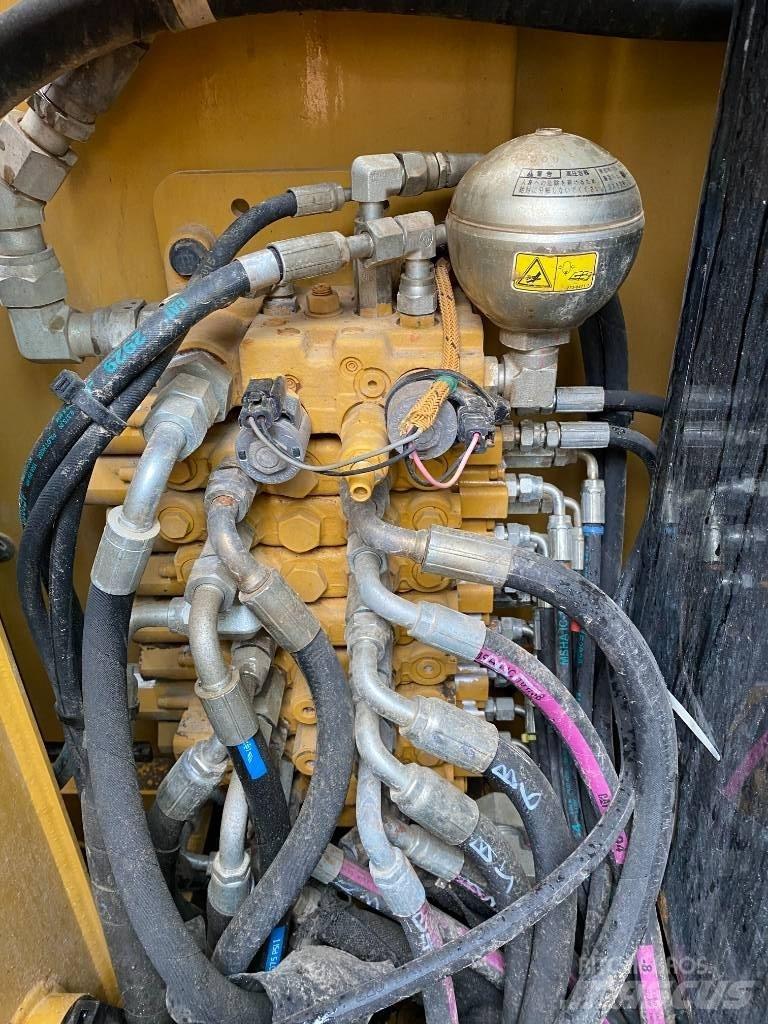 CAT 305.5 Гусеничні екскаватори