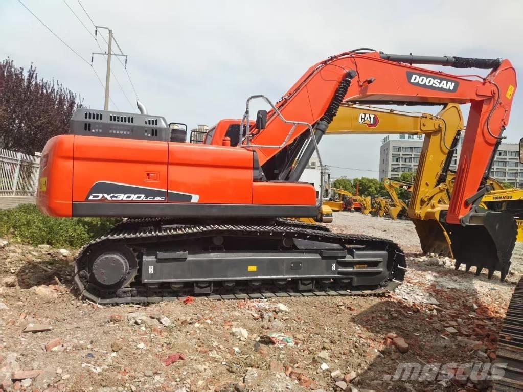 Doosan DX 300 LC-9C Гусеничні екскаватори
