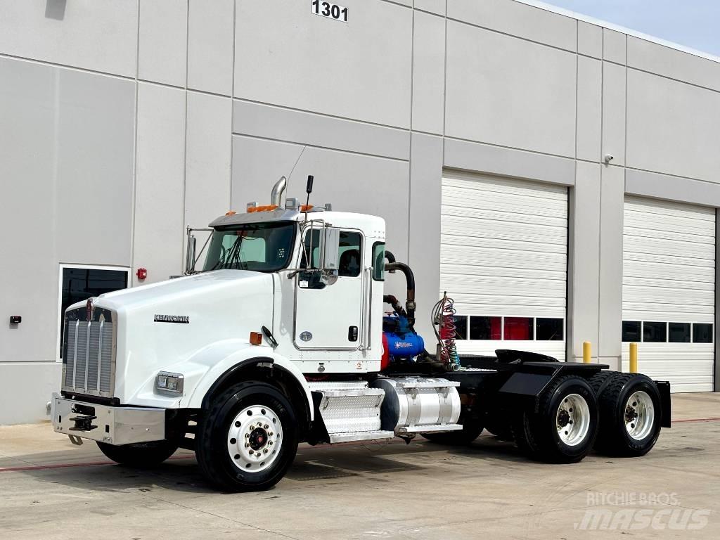 Kenworth T 800 Тягачі