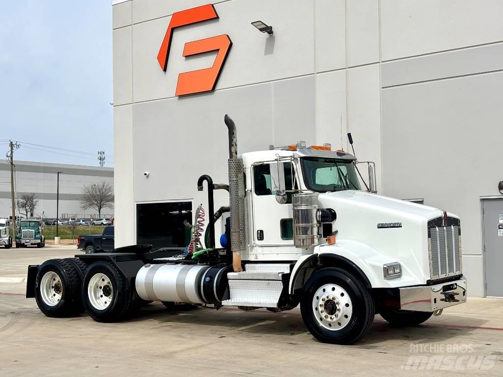 Kenworth T 800 Тягачі