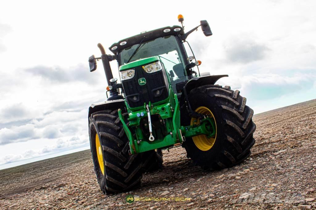 John Deere 6215 R Трактори