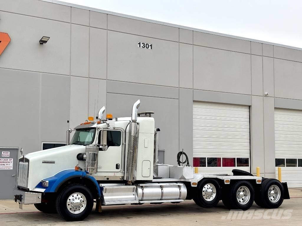 Kenworth T 800 Тягачі