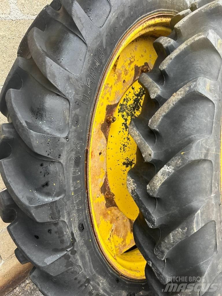 Alliance 230/95R44 Колеса