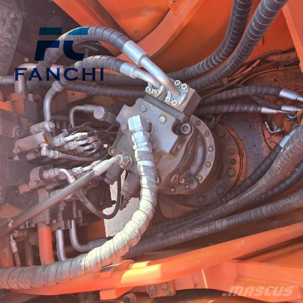 Doosan DX 225 LC Гусеничні екскаватори