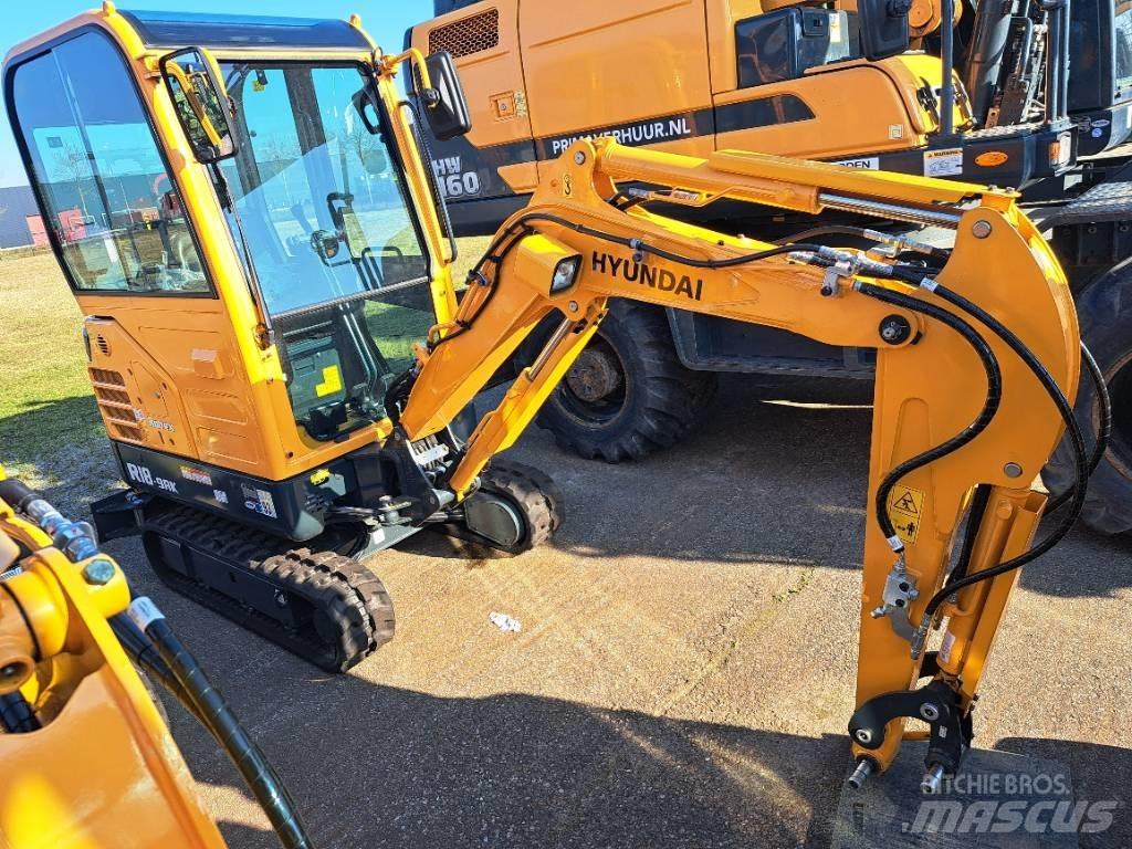 Hyundai R18-9AK Міні-екскаватори < 7т