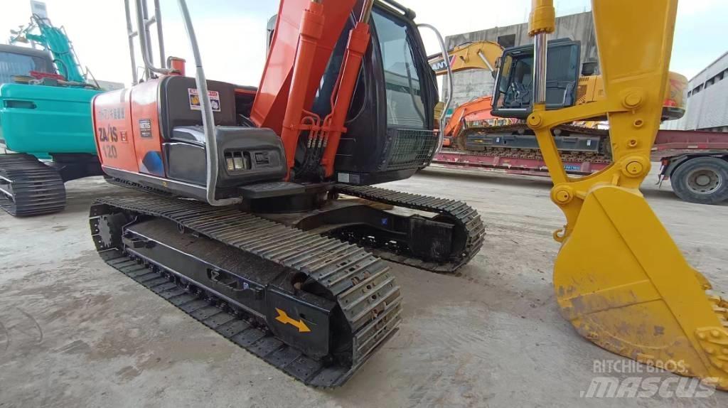 Hitachi ZX 120 Гусеничні екскаватори