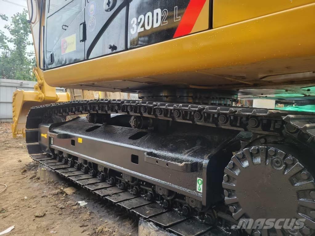CAT 320 D L Гусеничні екскаватори