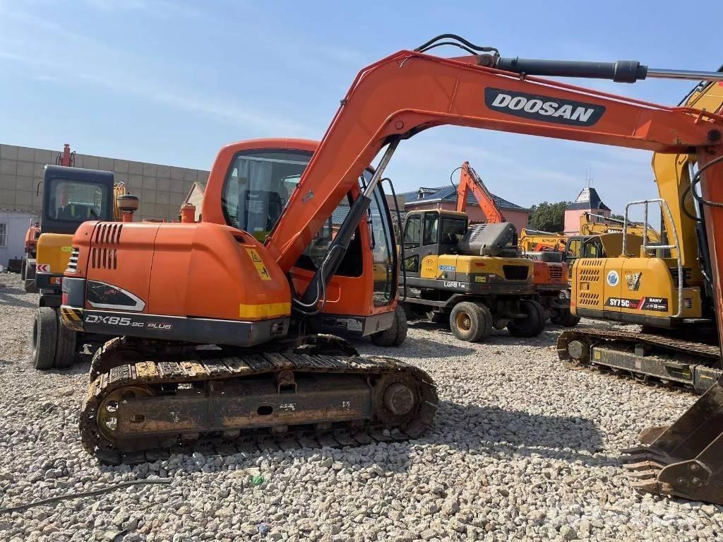 Doosan DX 85 Середні екскаватори 7т. - 12т.