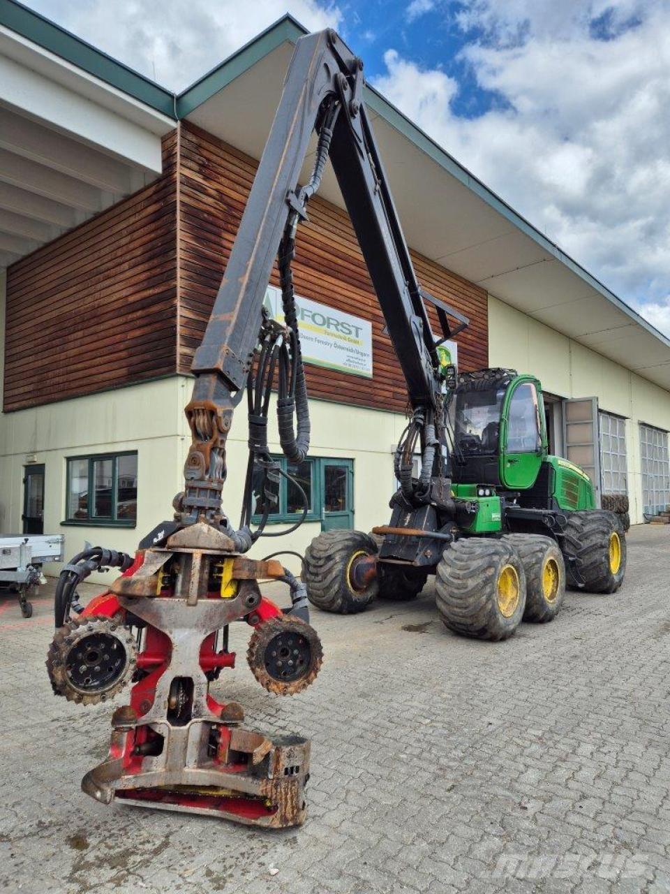 John Deere 1070 E Харвестери