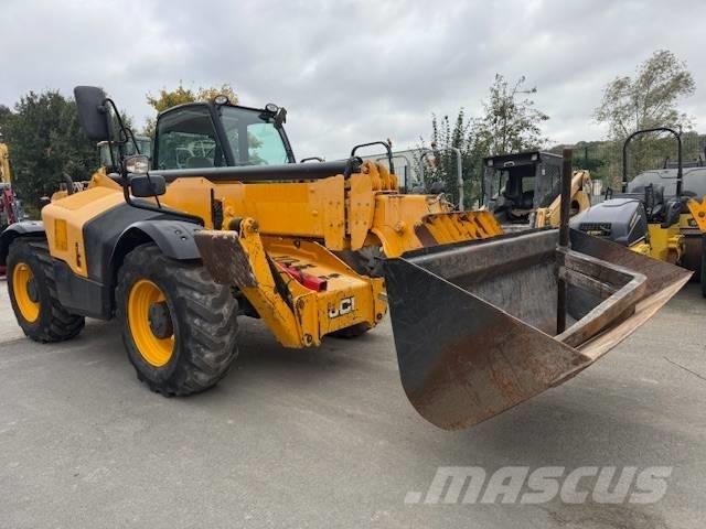 JCB 540-140 Телескопічні навантажувачі