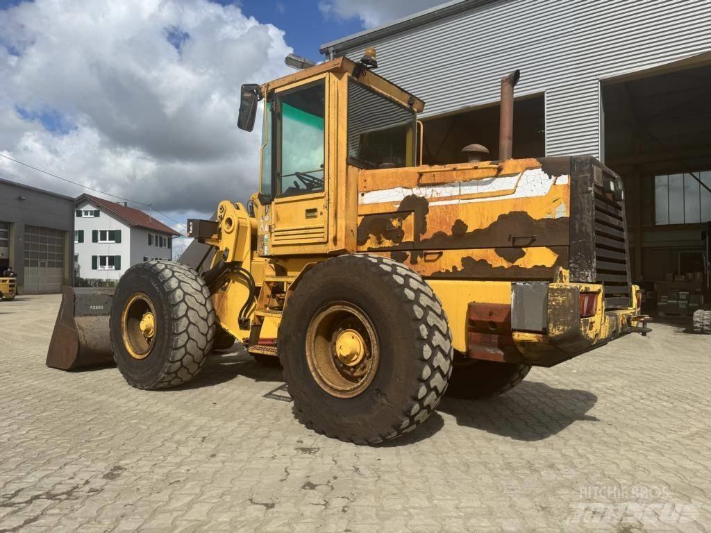 Volvo L 70 C Фронтальні навантажувачі