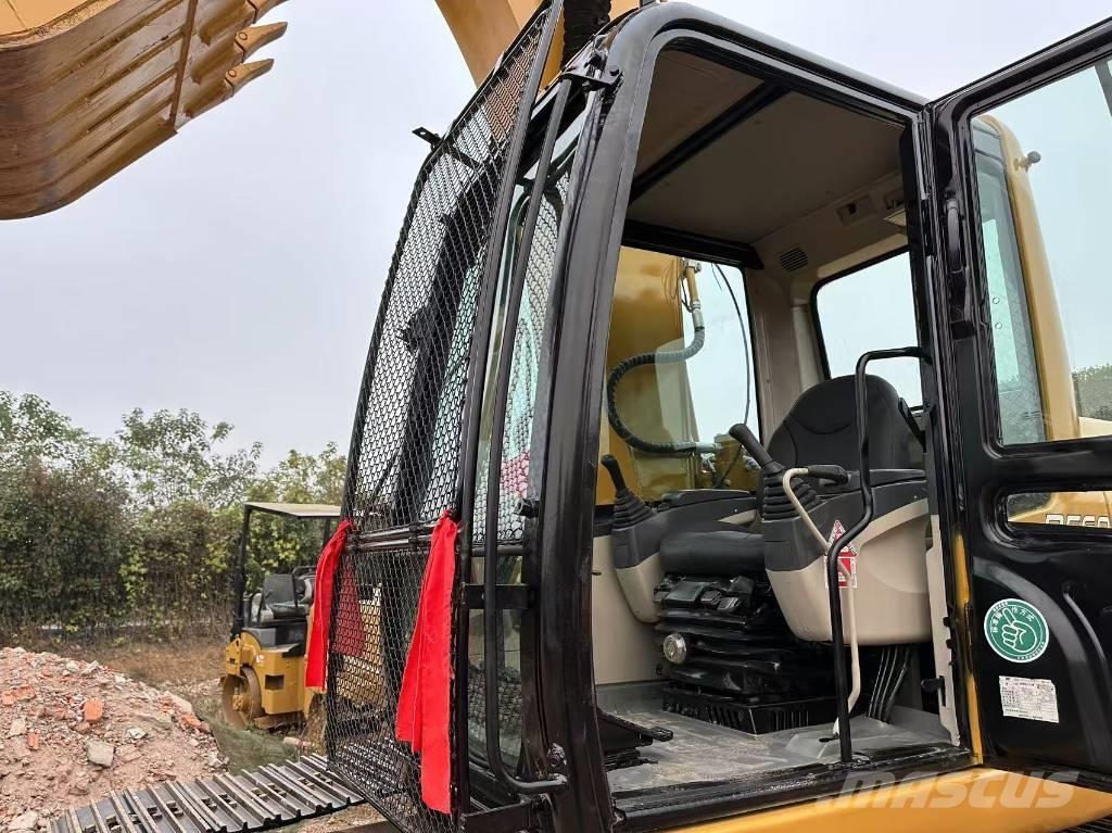 CAT 320 C Гусеничні екскаватори