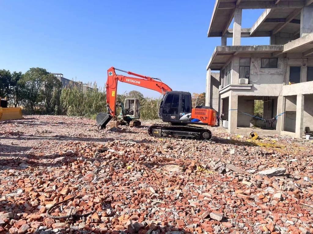 Hitachi ZX 120-6 Гусеничні екскаватори