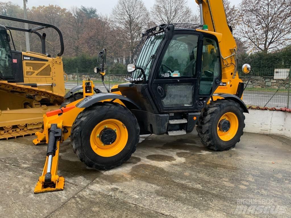 JCB 540-140 Телескопічні навантажувачі