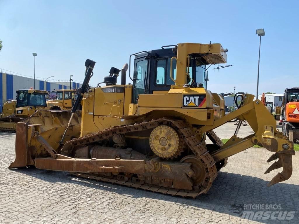 CAT D6T NVT Гусеничні бульдозери