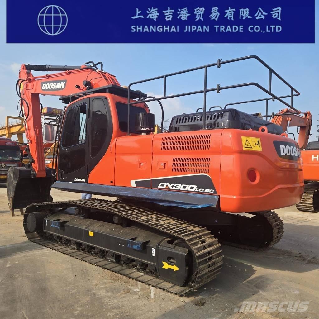 Doosan DX 300 Гусеничні екскаватори