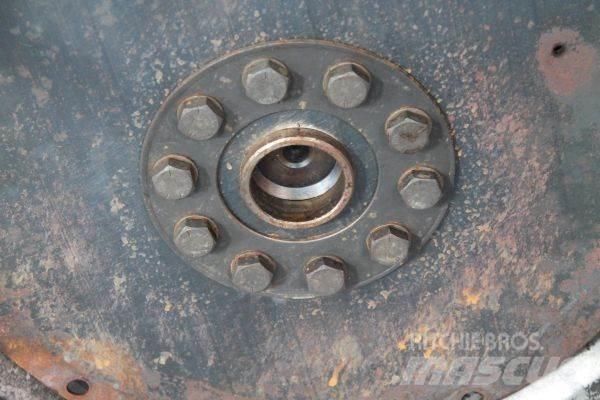 Volvo THD102KA Двигуни