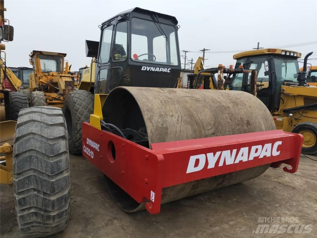 Dynapac CA251D Грунтові котки
