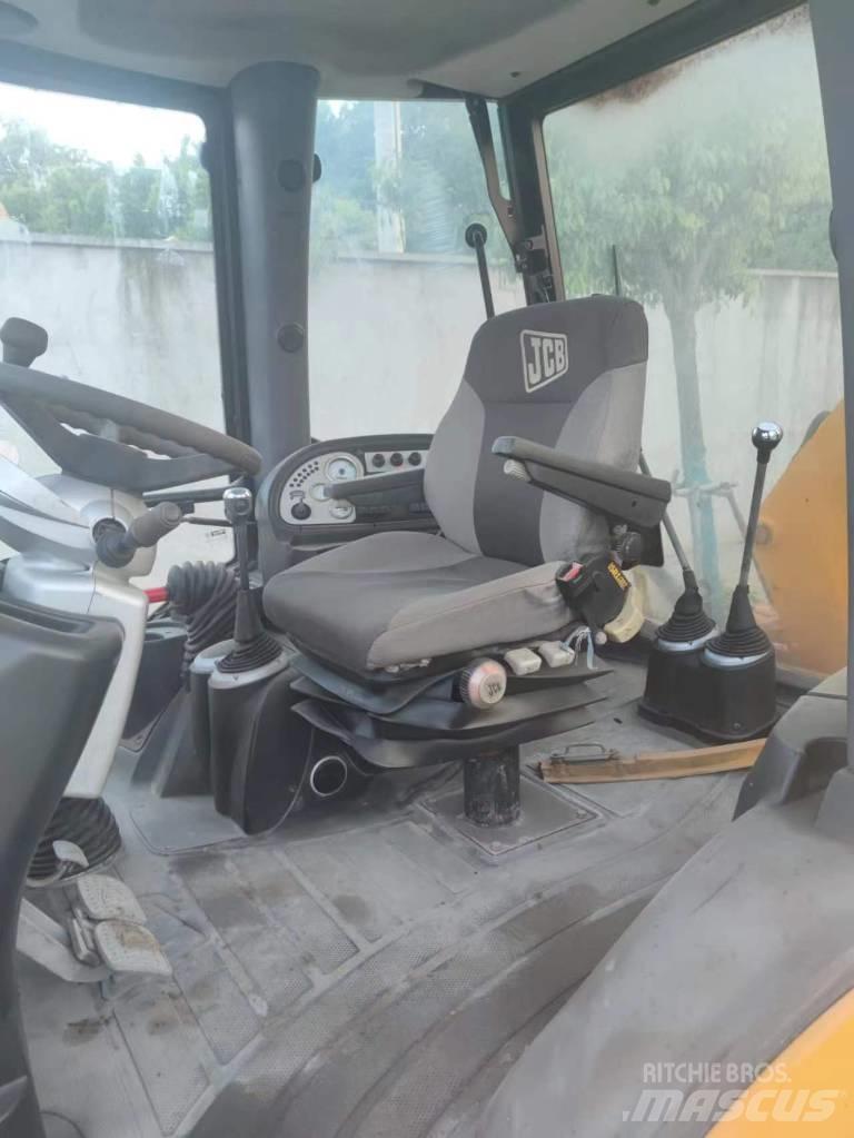 JCB 3 CX Екскаватори-навантажувачі