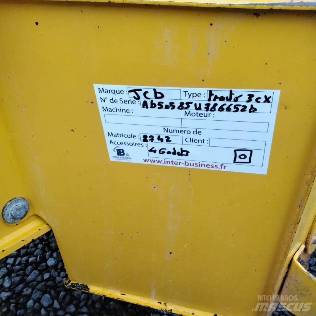 JCB 3 CX Екскаватори-навантажувачі