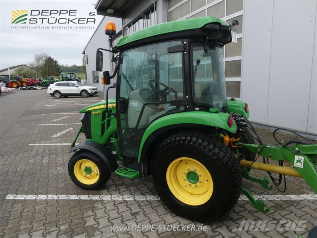 John Deere 3046R Трактори