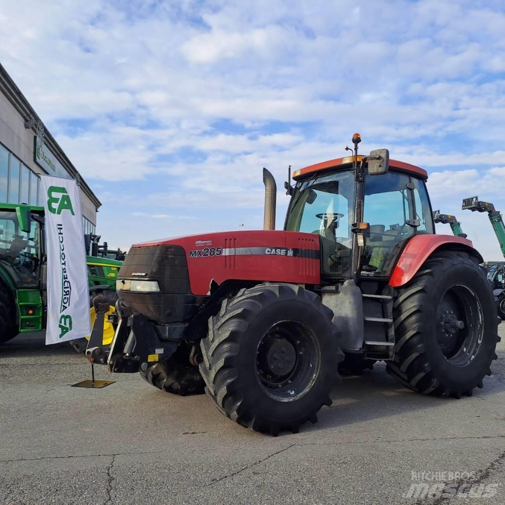 CASE MAGNUM  MX 285 Трактори