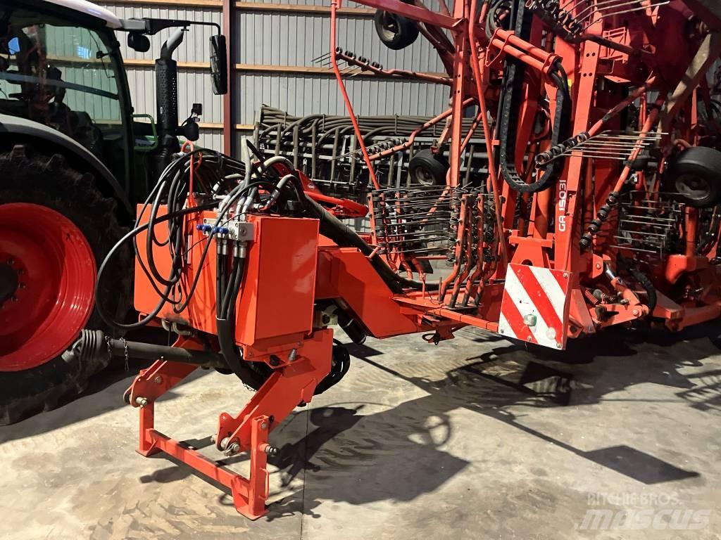 Kuhn GA 15031 Граблі і сінозворушувачі