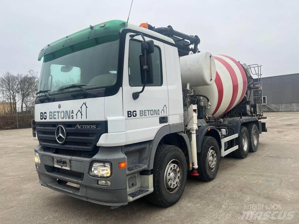 Mercedes-Benz 3244 Бетононасоси